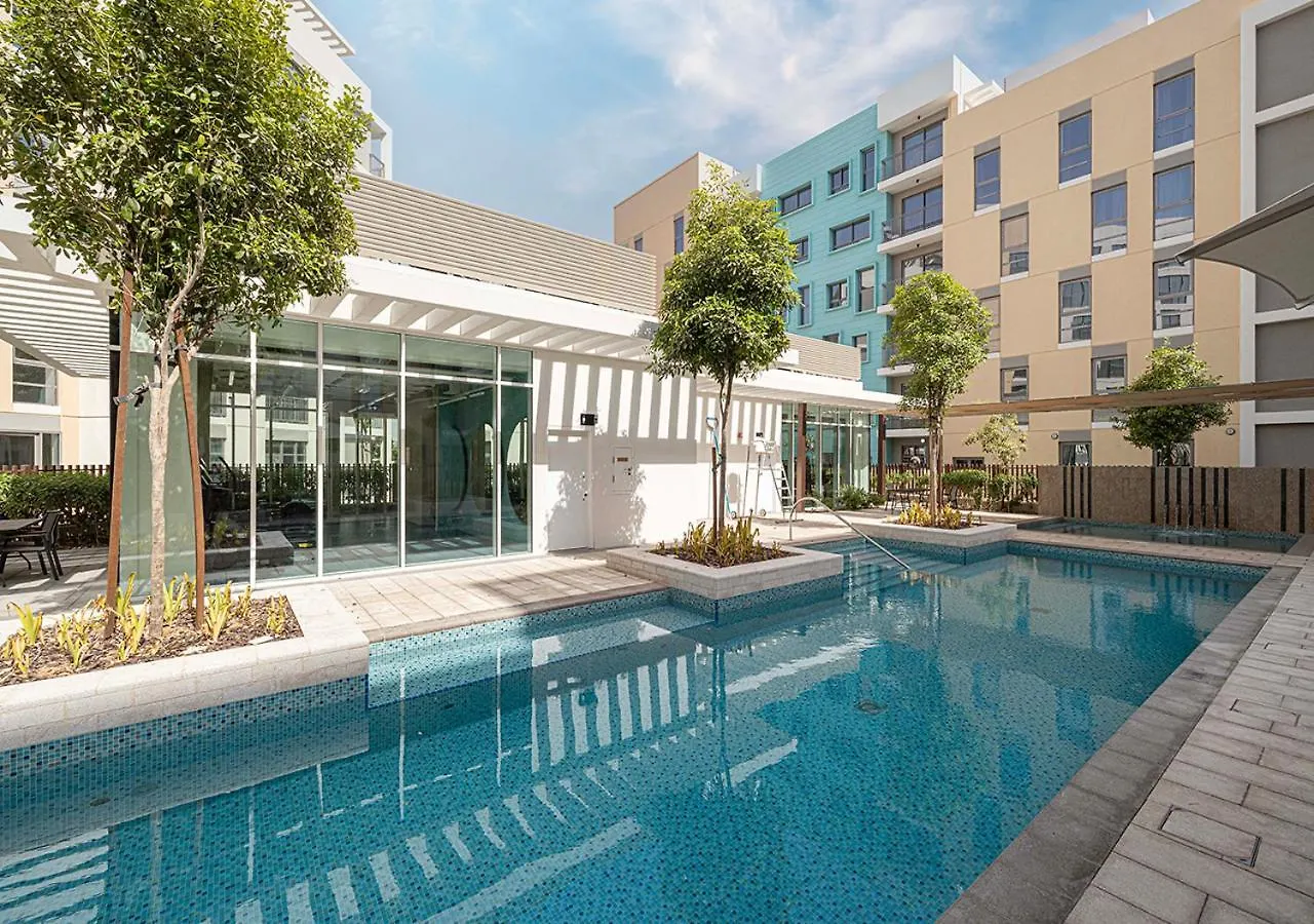 Apartment The Pearl By Blue Cloud Holidays Dubai