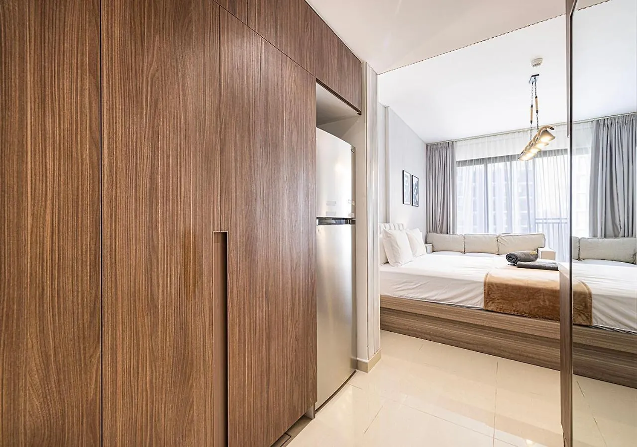 Apartment The Pearl By Blue Cloud Holidays Dubai