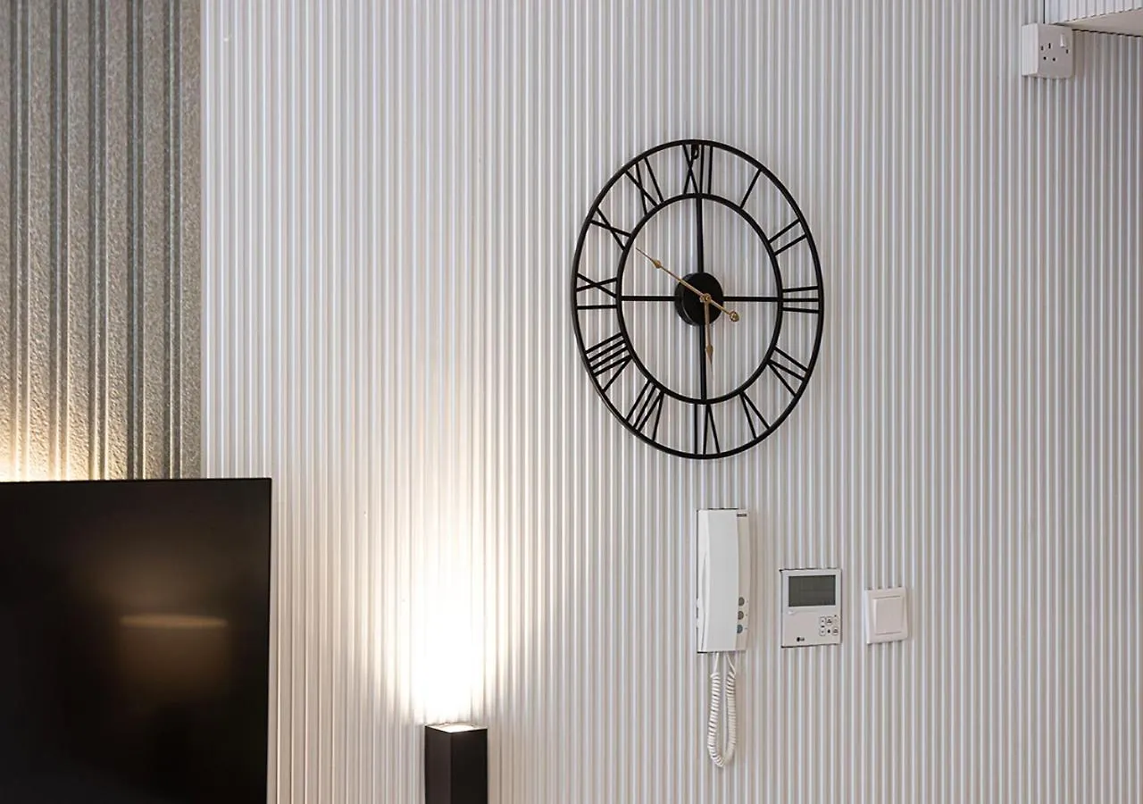 Apartment The Pearl By Blue Cloud Holidays Dubai